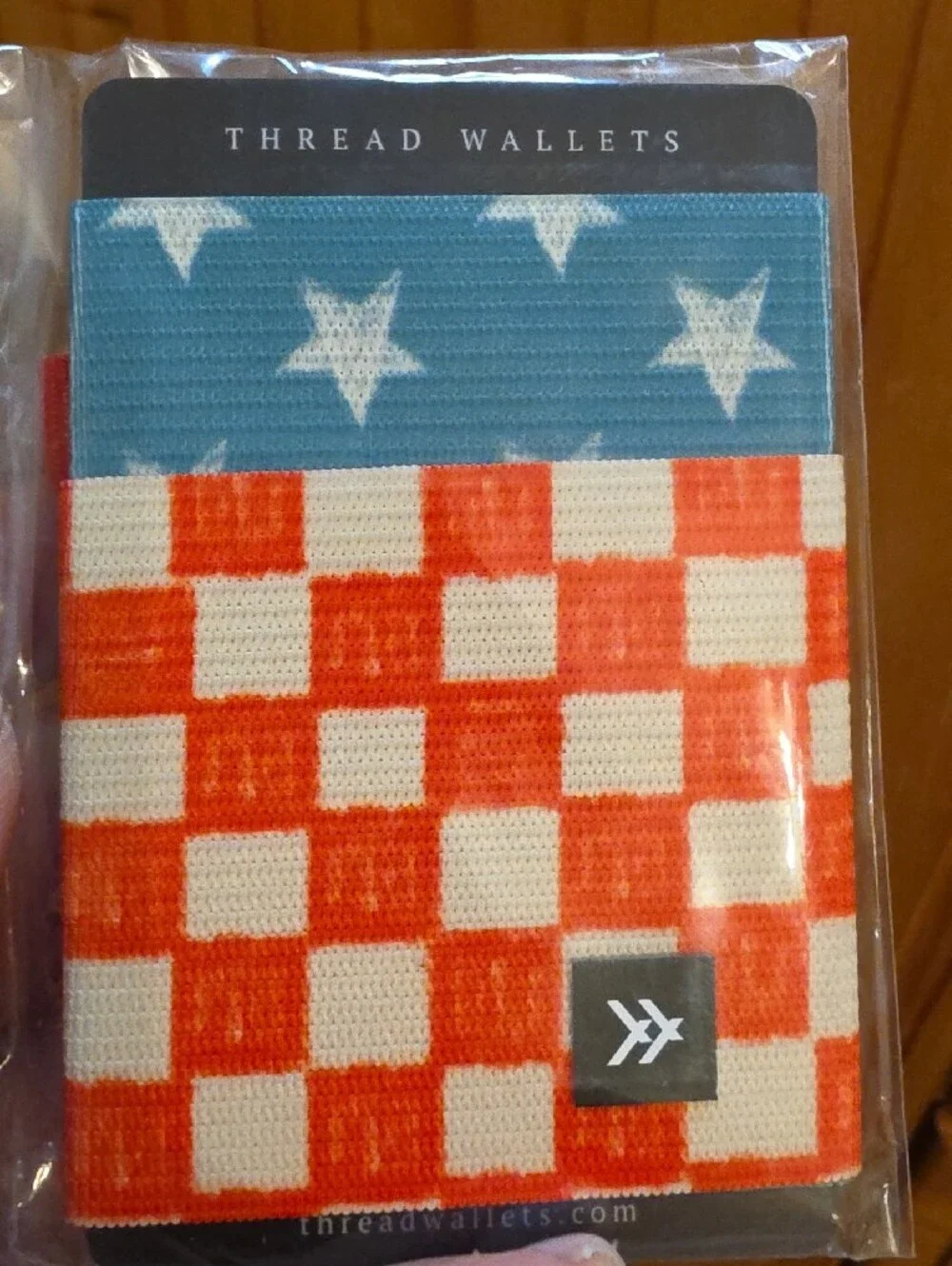 Thread Wallets Americana Checker Card Wallet With 2 Lanyards